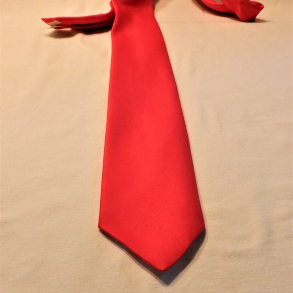 Signature Other - *** TIE *** LEGACY - Signature